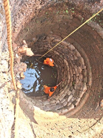 Shaurya volunteers cleaned the school’s drinking water well.