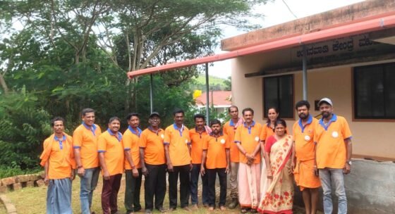 ವಿಟ್ಲ: ಮುಡಿಪು ಅಂಗನವಾಡಿ ಕೇಂದ್ರದ ಪರಿಸರದಲ್ಲಿ ಸ್ವಚ್ಚತಾ ಶ್ರಮದಾನ.