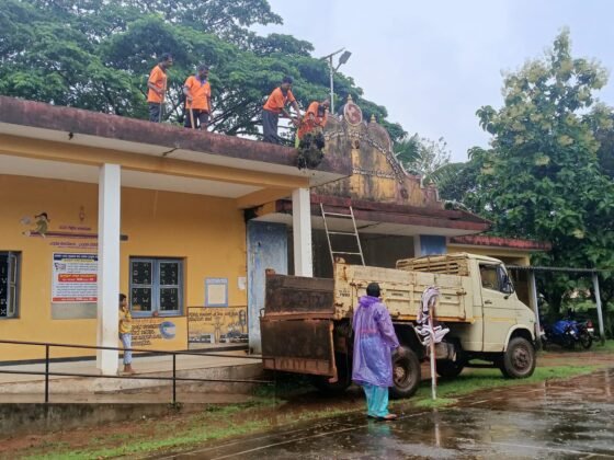 ಬ್ರಹ್ಮಾವರ: ಶಾಲೆಯ ಕುಡಿಯುವ ನೀರಿನ ಟ್ಯಾಂಕ್ ಸ್ವಚ್ಚಗೊಳಿಸಿದ ಸ್ವಯಂಸೇವಕರು.