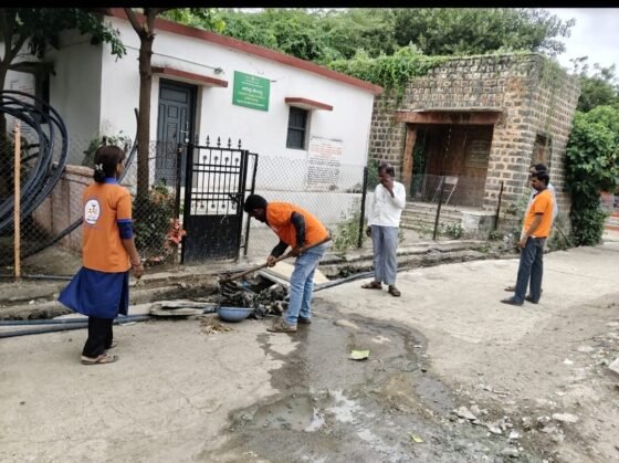 ಅಫಜಲಪುರ: ಬಳೂರಗಿ ಗ್ರಾಮದಲ್ಲಿ  ಶೌರ್ಯ ತಂಡದಿಂದ ಸ್ವಚ್ಚತಾ ಶ್ರಮದಾನ.
