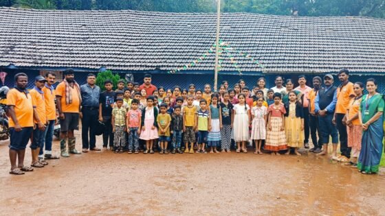 ಯಲ್ಲಾಪುರ: ಶಾಲಾ ಆವರಣದಲ್ಲಿ ಗಿಡ ನಾಟಿ ಮತ್ತು ಸ್ವಚ್ಚತೆ; ಇಡಗುಂದಿ ಶೌರ್ಯ ಘಟಕದಿಂದ ಶ್ರಮದಾನ.