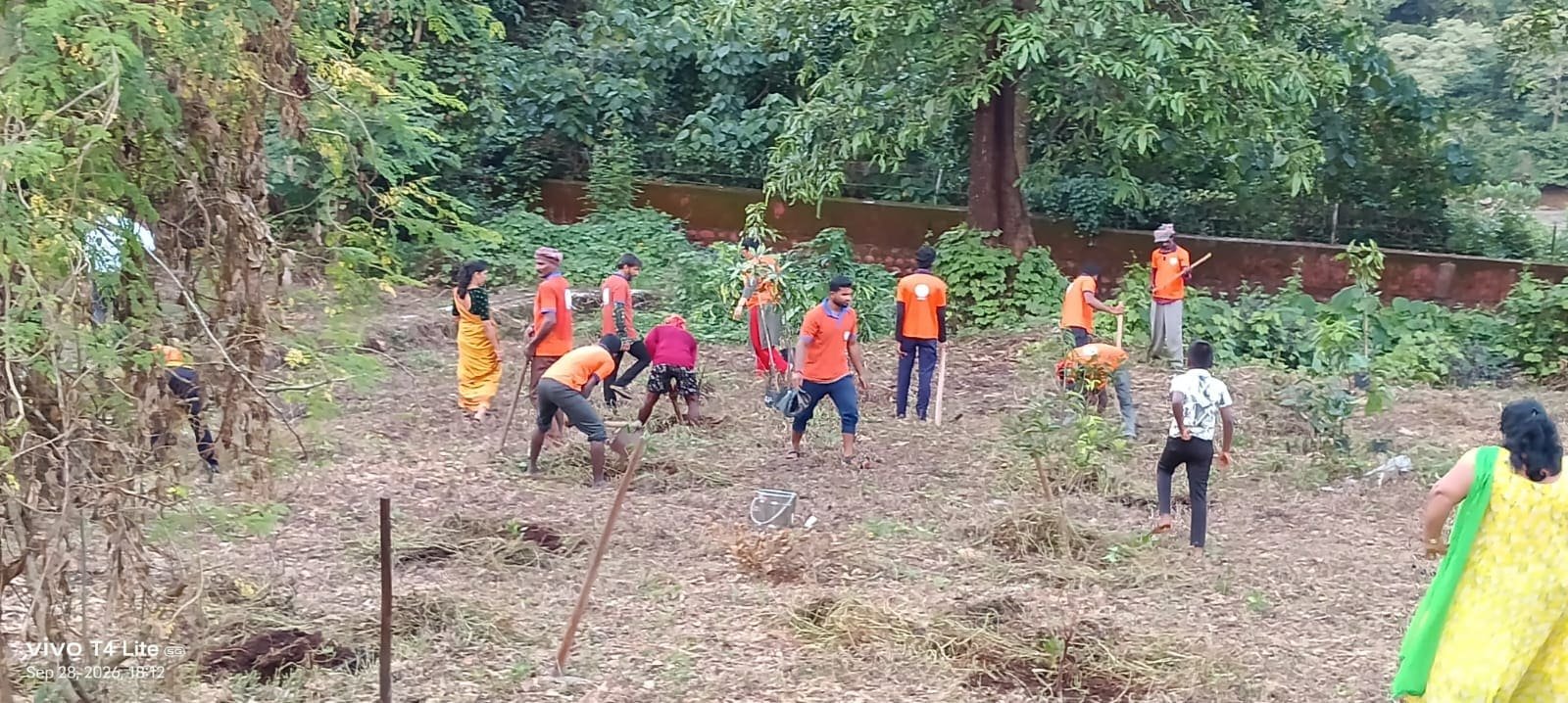 ಹೆಬ್ರಿ: ನವೋದಯ ಶಾಲೆಯಲ್ಲಿ ಹಣ್ಣಿನ ಗಿಡ ನಾಟಿ. ಚಾರ ಶೌರ್ಯ ತಂಡದಿಂದ ಶ್ರಮದಾನ.